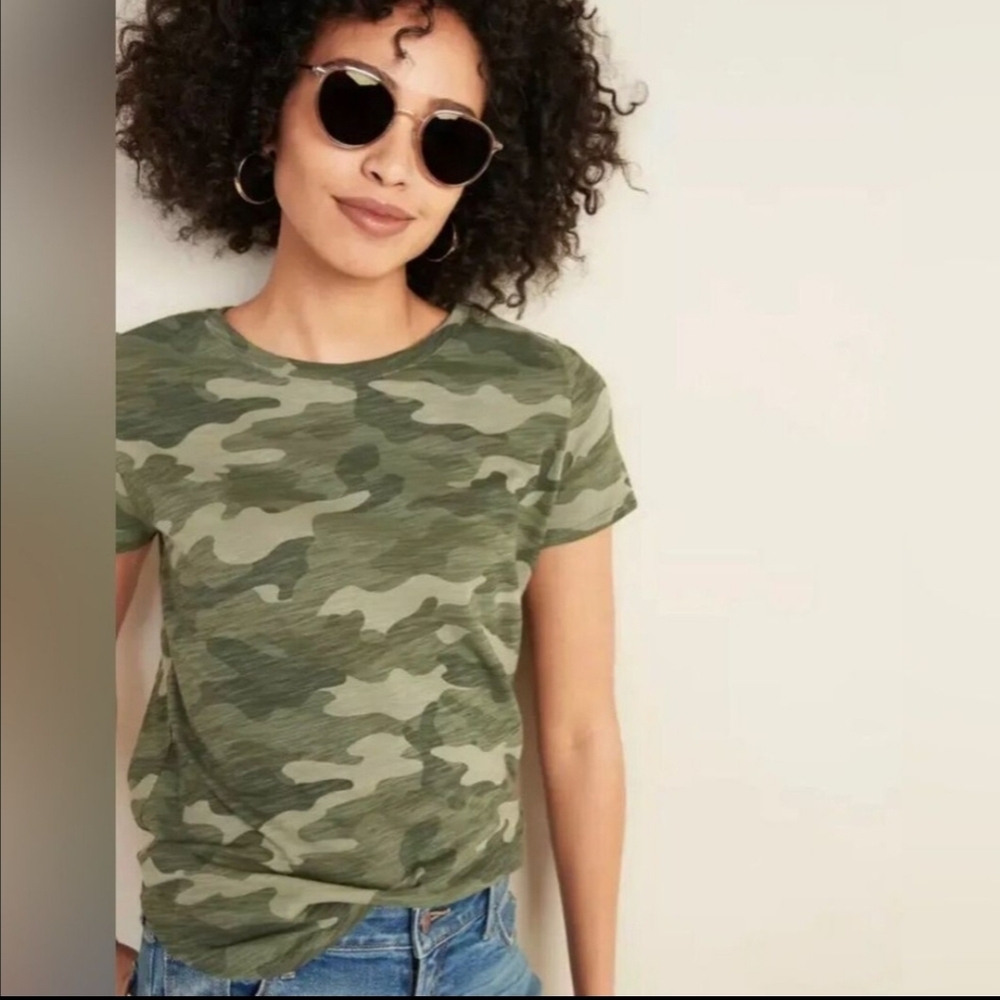 Old Navy Green Camouflage Plus Size Tee